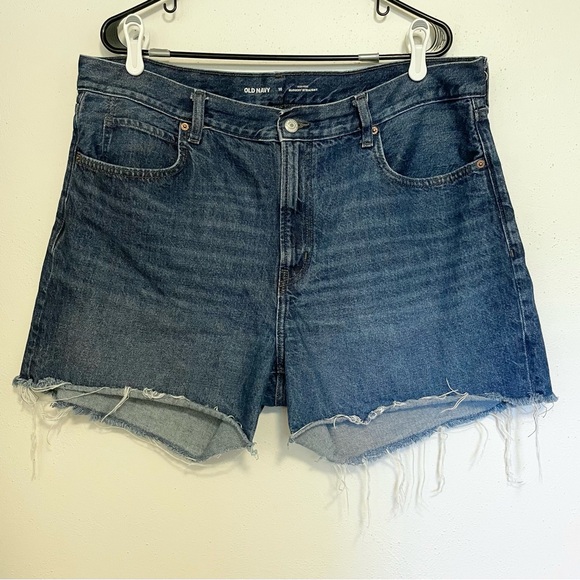 Old Navy High Rise Slouchy Straight Shorts - Picture 1 of 6